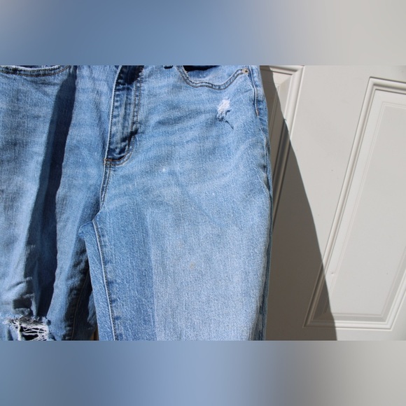 Universal Thread 8R High Rise 90s Slim Jeans - Picture 2 of 8